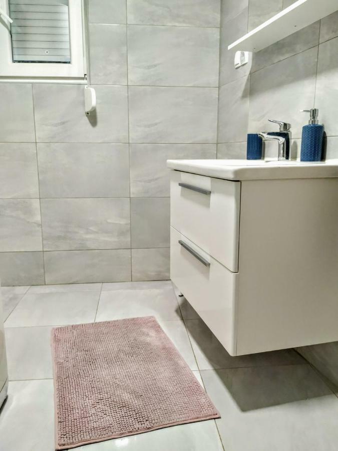 Studio Apartman Violeta II - 50M From The Beach Трогир Екстериор снимка