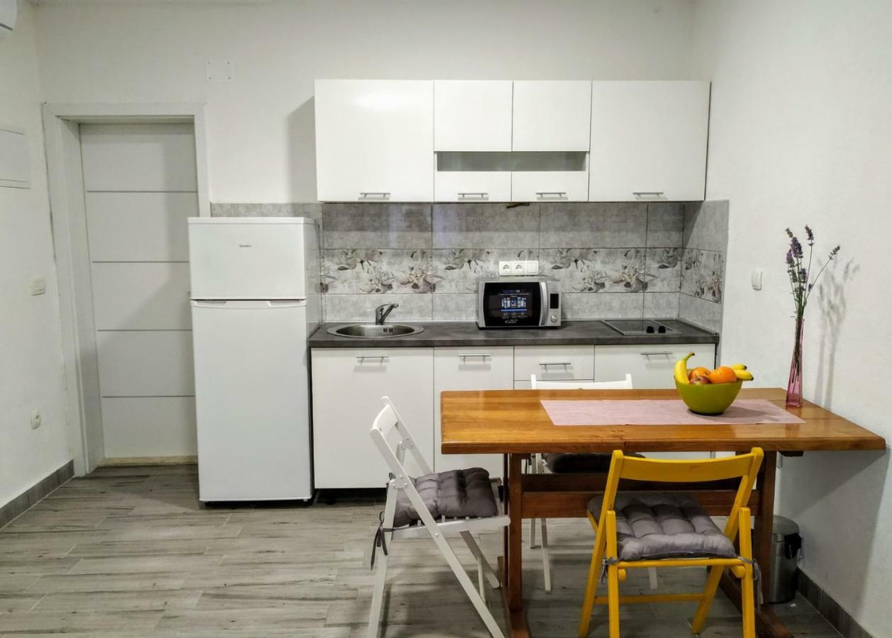 Studio Apartman Violeta II - 50M From The Beach Трогир Екстериор снимка
