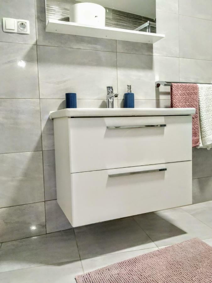Studio Apartman Violeta II - 50M From The Beach Трогир Екстериор снимка